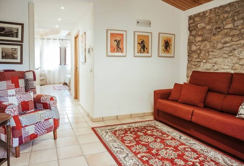 هتل La Sala De Camós