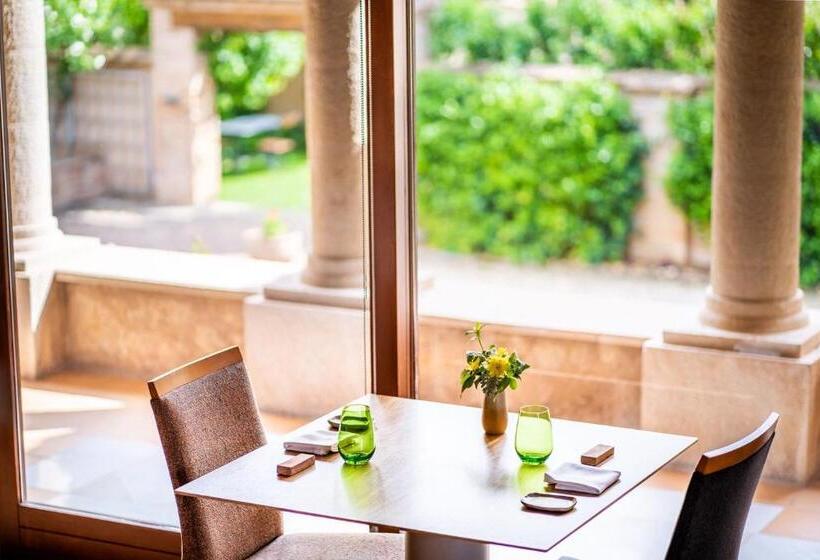 ホテル La Torre Del Visco   Relais & Châteaux
