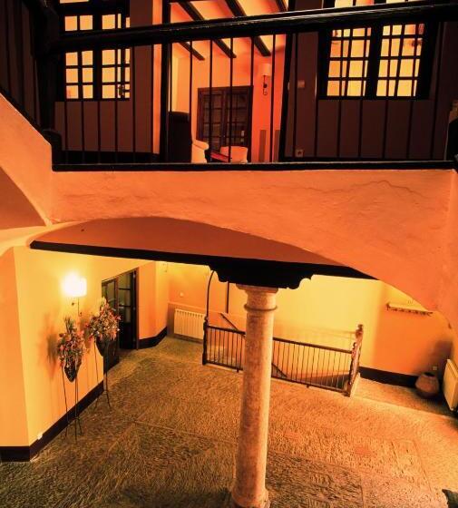 فندق Posada Del Almudí