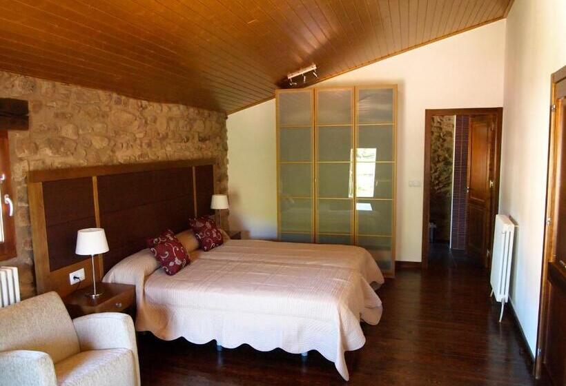 בית מלון כפרי Posada Real La Almazuela