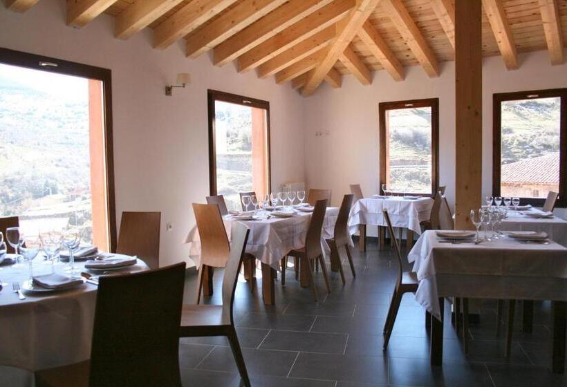 בית מלון כפרי Posada Real La Almazuela