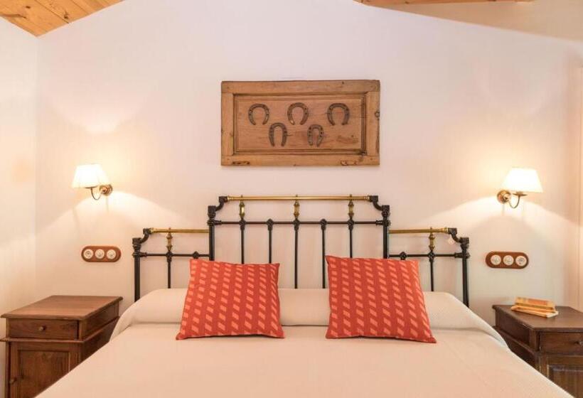 هتل روستایی Calerilla