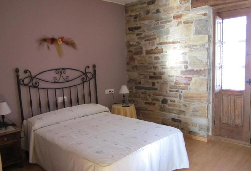 Отель Rural El Molinero De Santa Colomba De Somoza