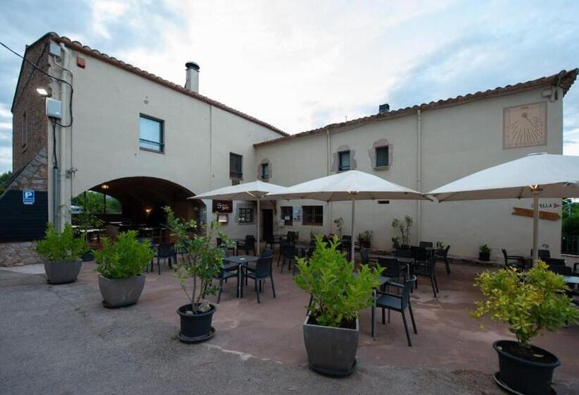 בית מלון כפרי Hostal La Salut De Terrades