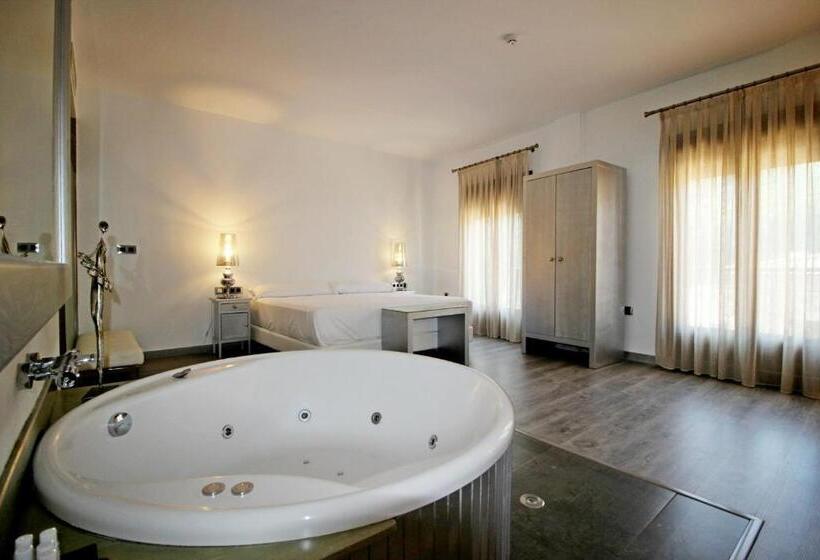 فندق Villa Xarahiz