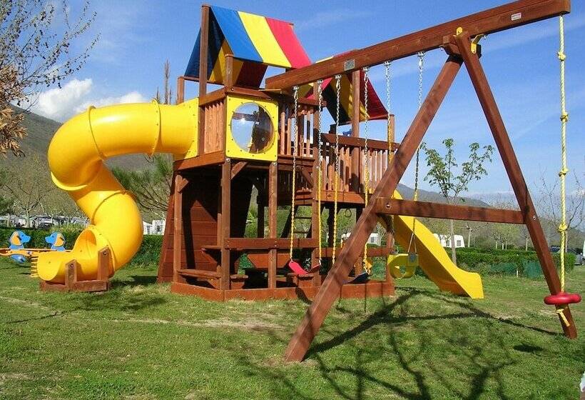 リゾートホテル Camping Bungalows Cabañas La Vera
