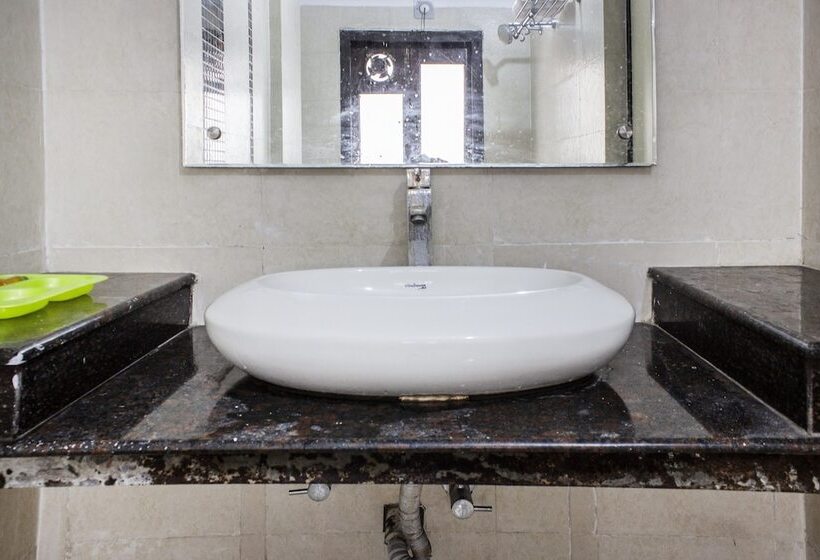 ホテル Fabexpress Royal Residency Patna