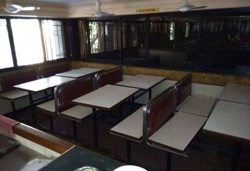 فندق Rajshree Lodging