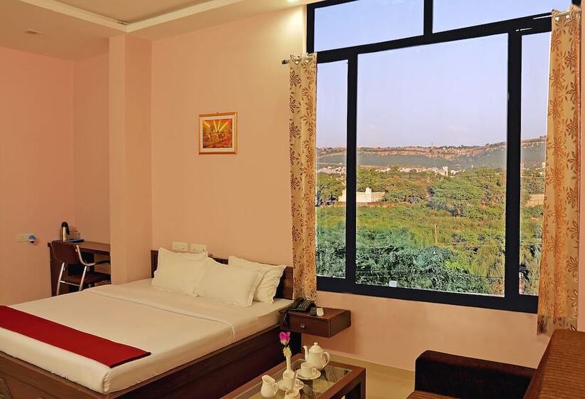 فندق Shivam Fort View, Chittorgarh