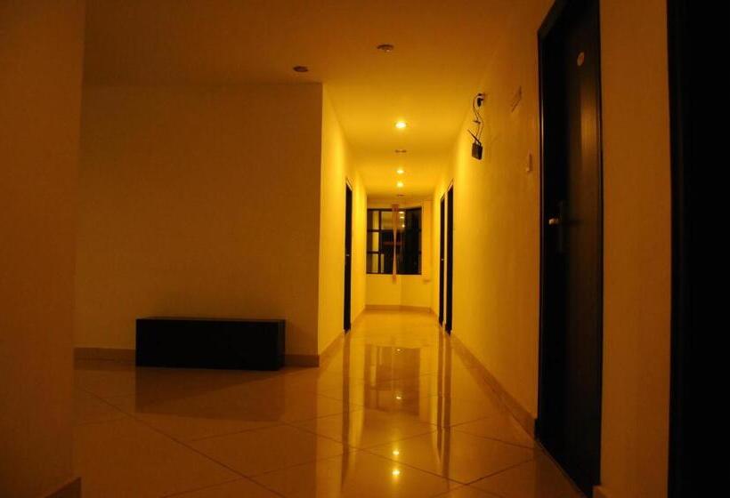 בית מלון כפרי Sri Krishna Residency