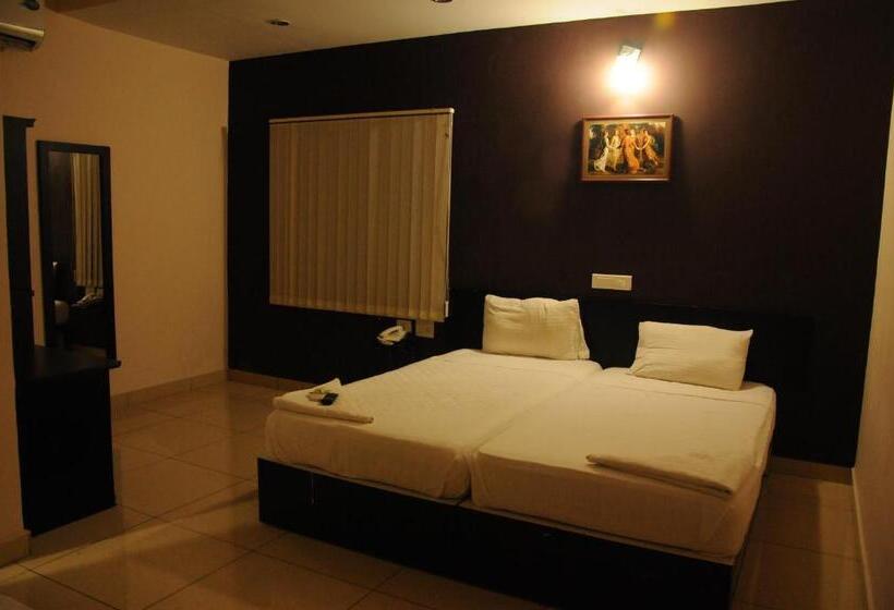 בית מלון כפרי Sri Krishna Residency