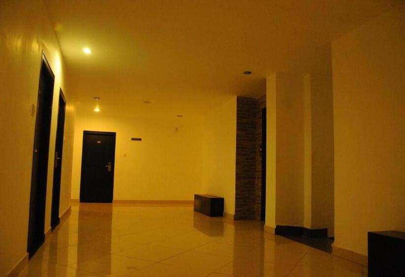 בית מלון כפרי Sri Krishna Residency