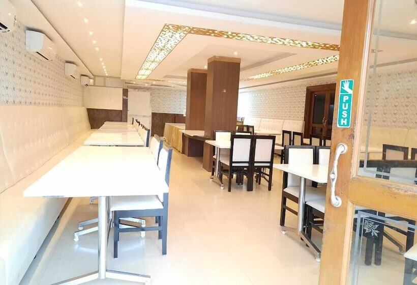 בית מלון כפרי Ss Palace