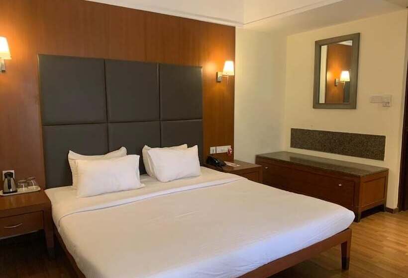 בית מלון כפרי The Classique Club