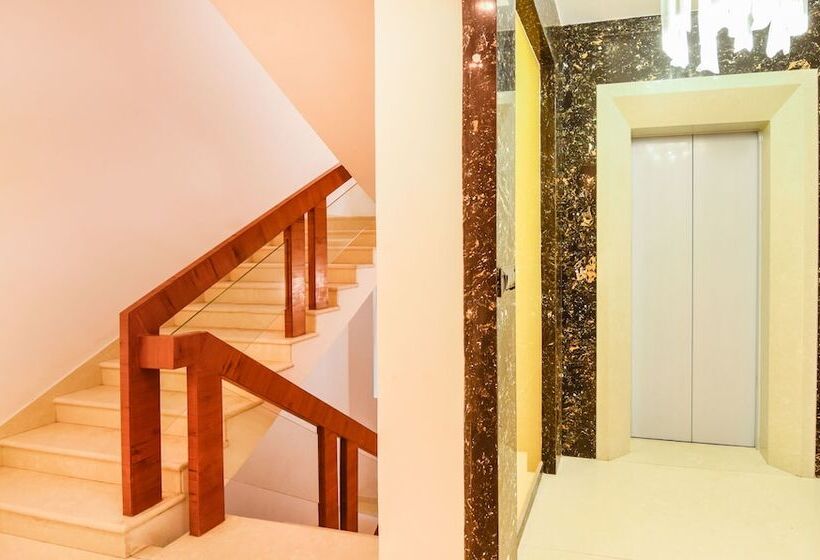 هتل Treebo Vinayak Inn