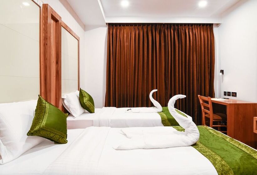 هتل Treebo Vinayak Inn