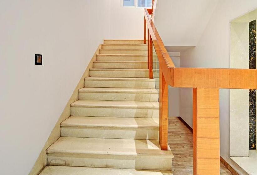 هتل Treebo Vinayak Inn