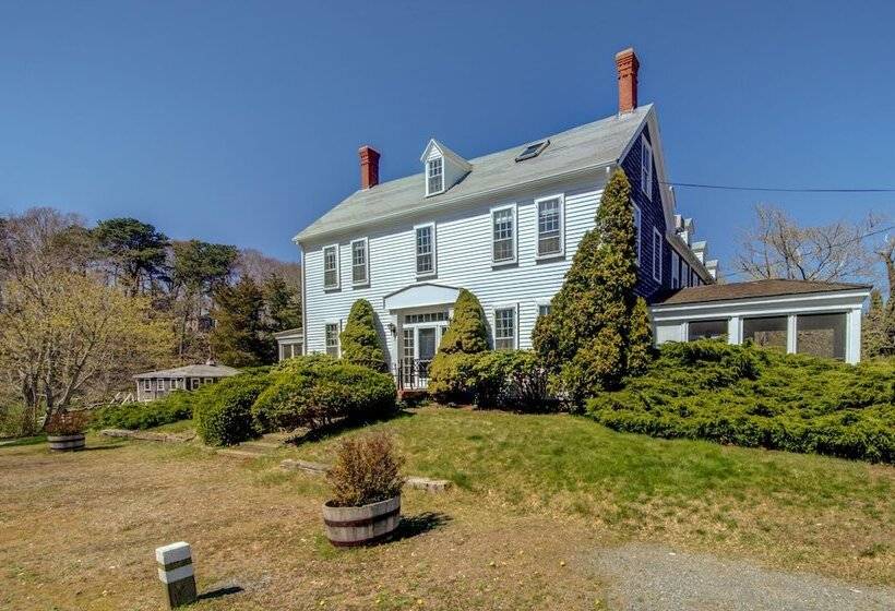 تختخواب و صبحانه Copper Swan