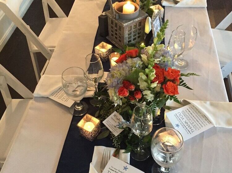 تختخواب و صبحانه Copper Swan