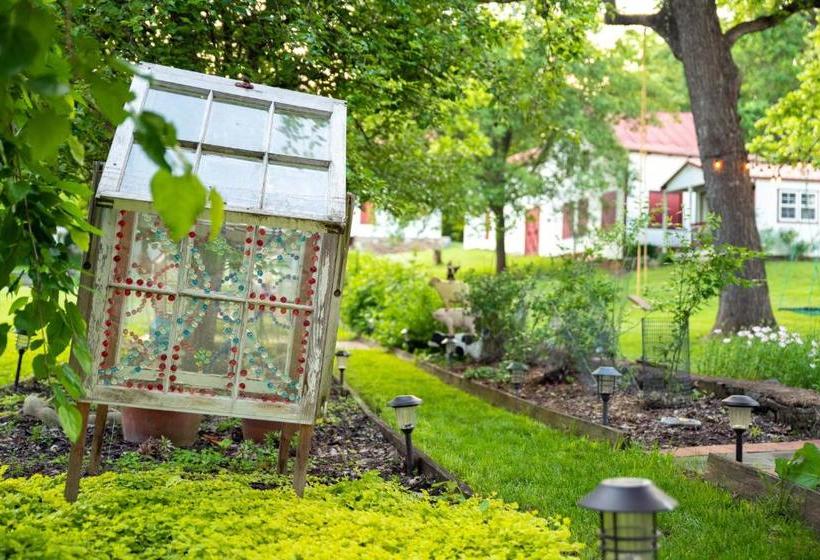 住宿加早餐  South Court Inn