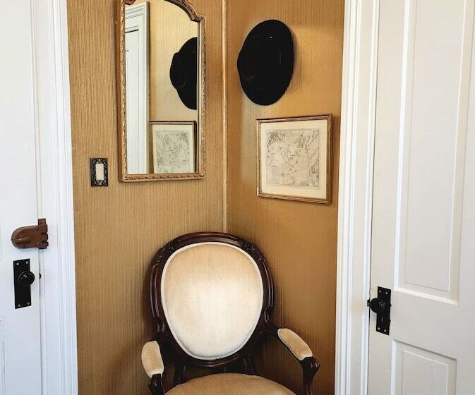 住宿加早餐  South Court Inn