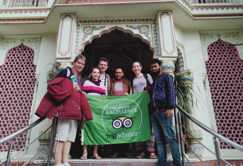 فندق Moonlight Homestay & Hostel