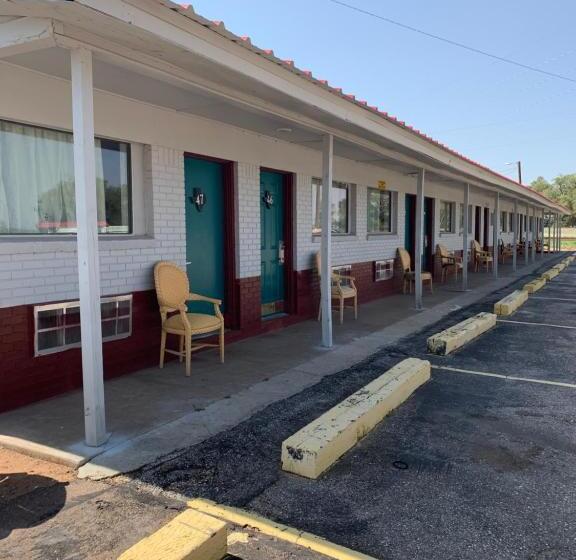 فندق على الطريق Budget Inn