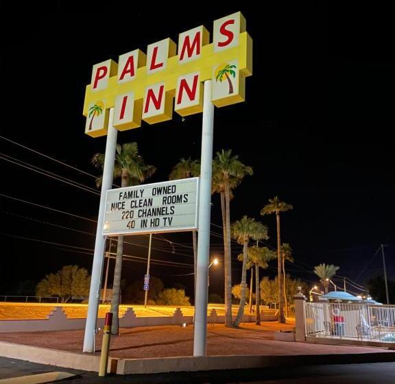 فندق على الطريق Palms Inn