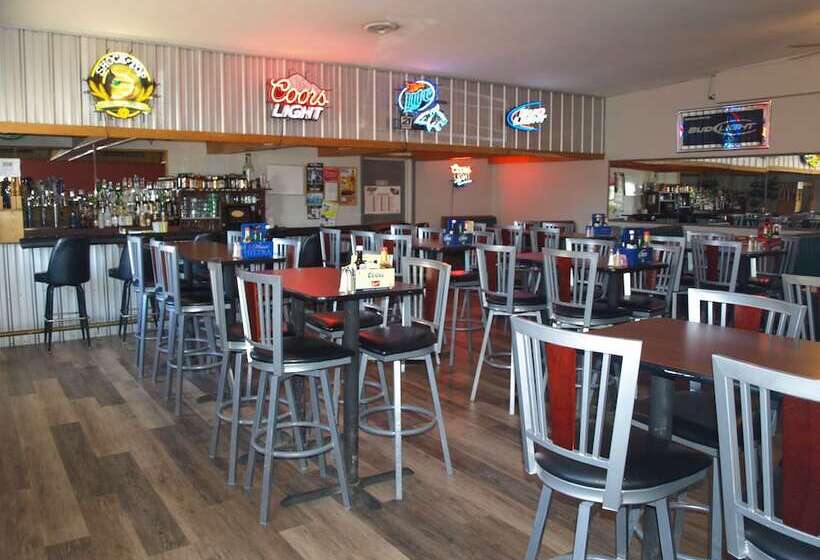 فندق على الطريق Yellowstone River Inn
