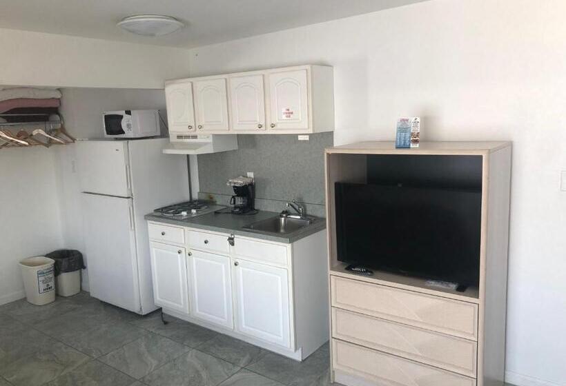 استراحتگاه Apollo Motel