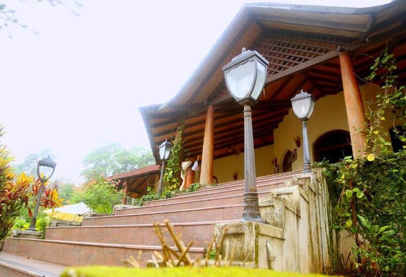 リゾートホテル Old Kent Estates & Spa, Coorg
