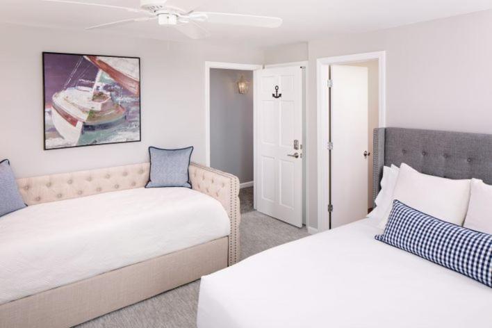 צימר Inn At Harbor Hill Marina