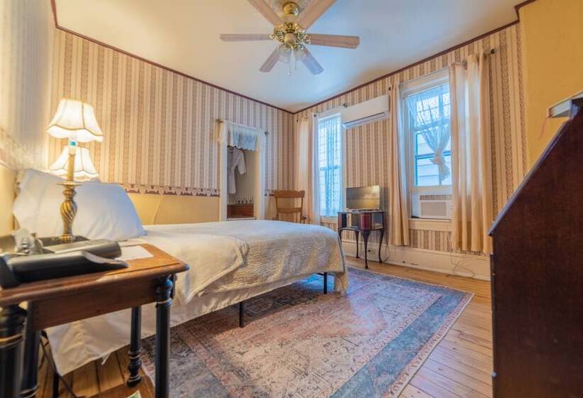 ベッドアンドブレックファースト The Maid S Quarters Bed Breakfast & Tearoom