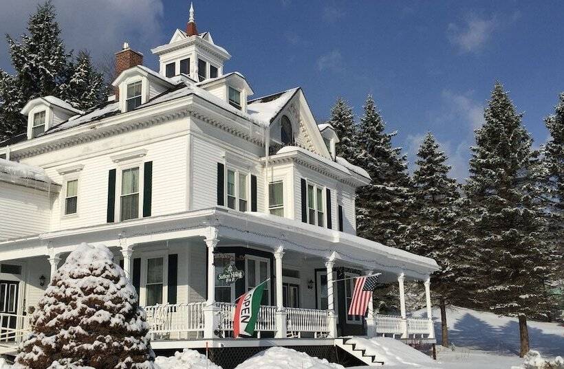 Center Harbor Sutton House B & B