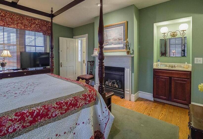 George Brooks House B&b