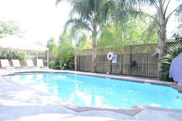 Hi  Houston The Morty Rich Hostel