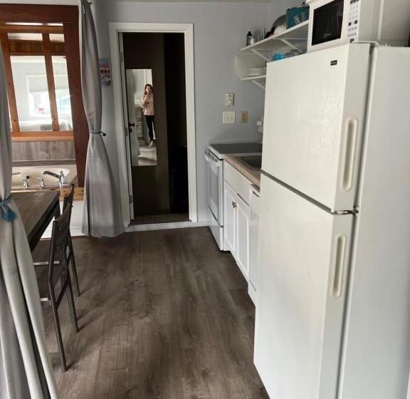 هتل Beaches Inn | Sandpiper Pier Cottage