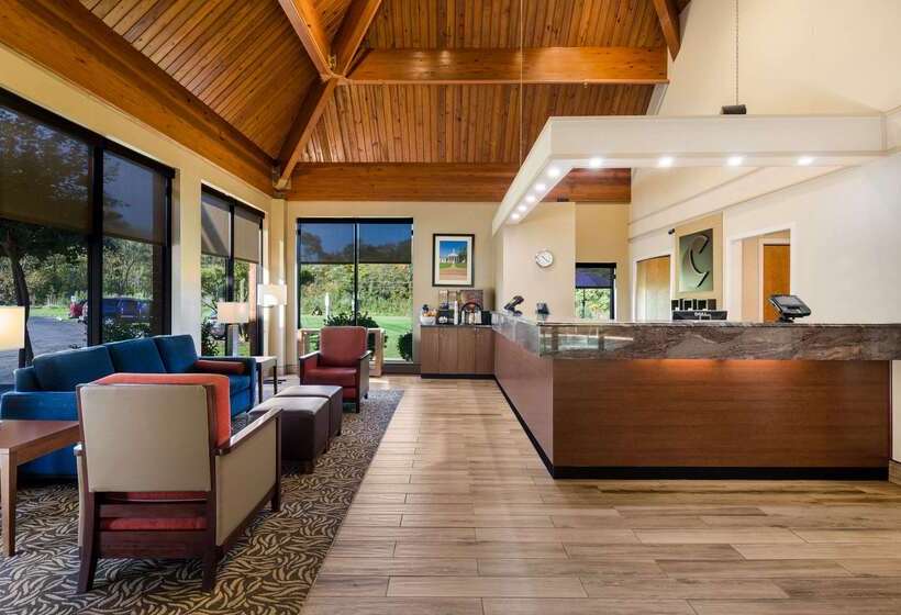 호텔 Comfort Inn Virginia Horse Center