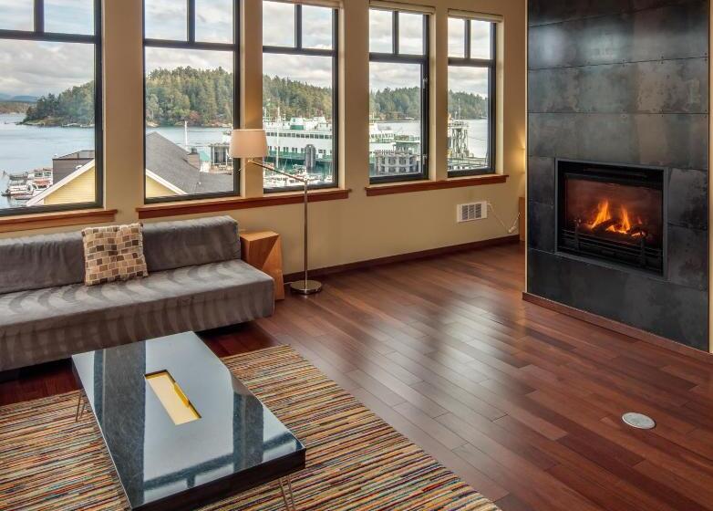 فندق Island Inn At 123 West