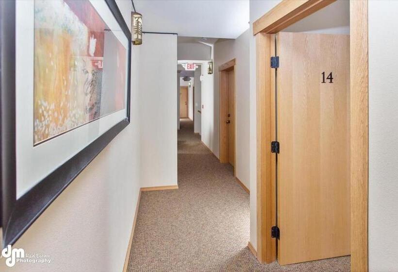 فندق Kenai Airport