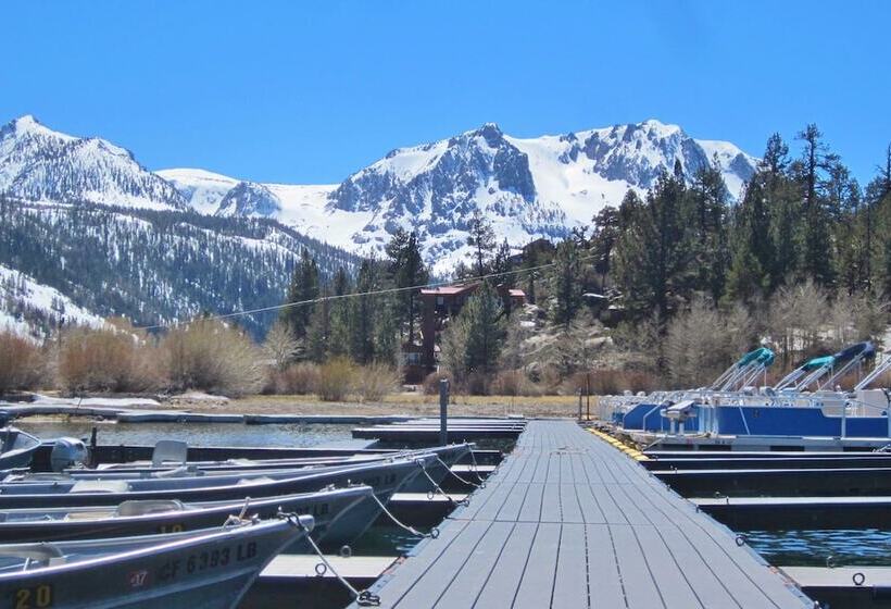 호텔 Lake Front Cabins