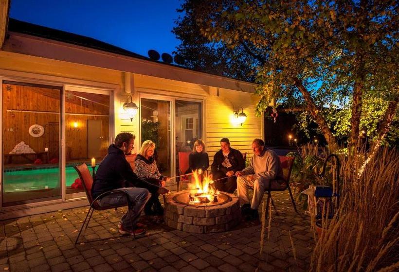 فندق Snowflake Inn