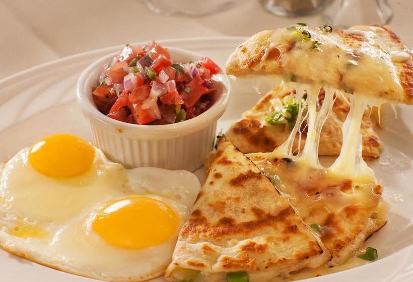 هتل Stonehurst Manor Including Breakfast And Dinner