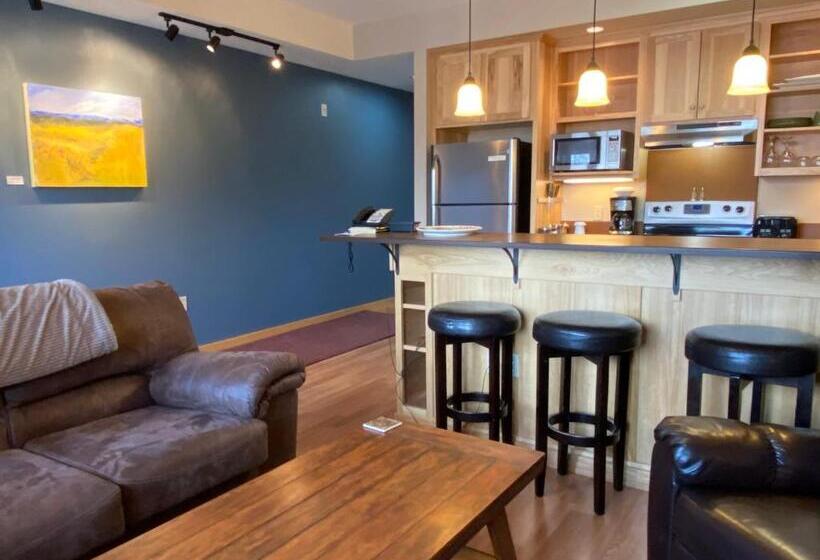 בית מלון כפרי Twisp River Suites