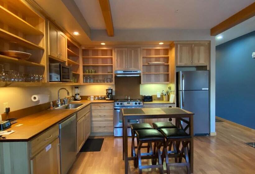 בית מלון כפרי Twisp River Suites