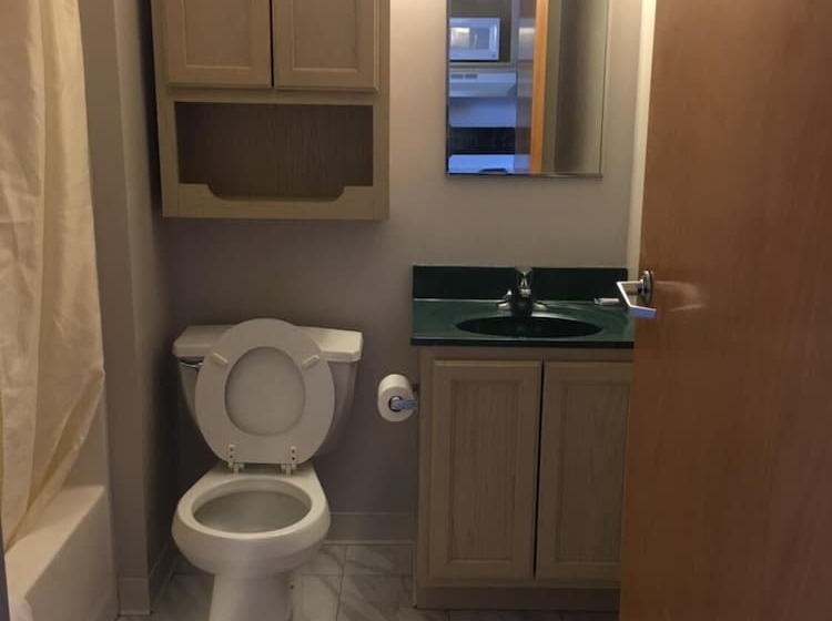 모텔 All Suites Inn Budget Host
