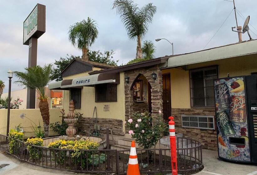汽车旅馆  Apache Inn