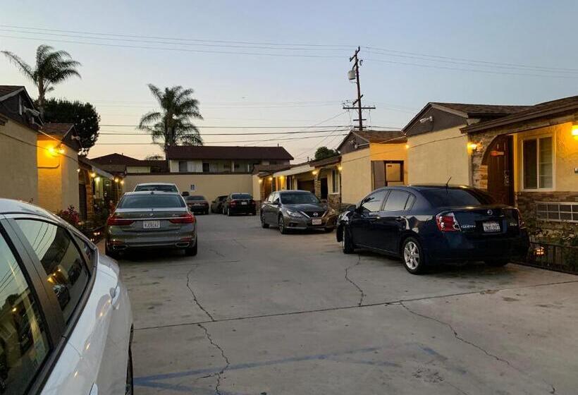汽车旅馆  Apache Inn