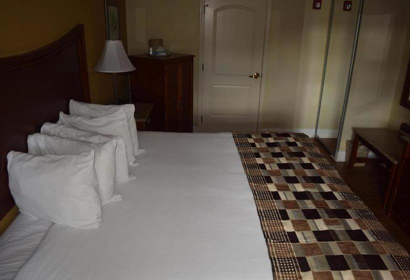 فندق على الطريق Atkinson Inn & Suites