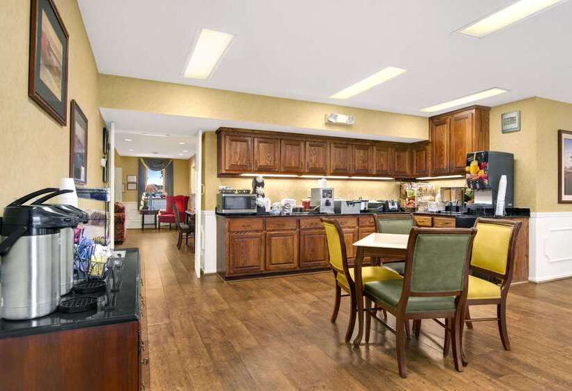מוטל Baymont By Wyndham Thomasville